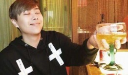 谁爆料卢本伟的视频,揭秘网络红人背后真相