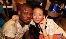 酒吧黑人爆料事件视频大全,揭秘背后真相与争议